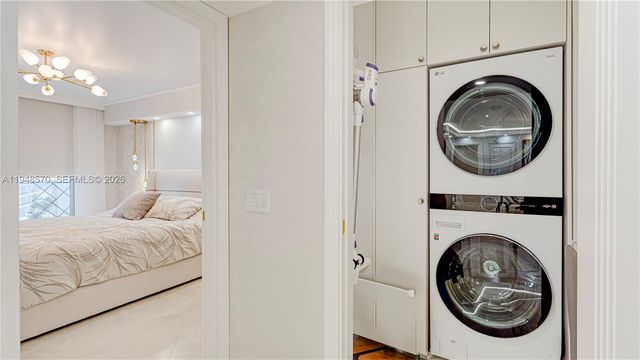 16711 Collins Ave 1004, Sunny Isles Beach, FL 33160