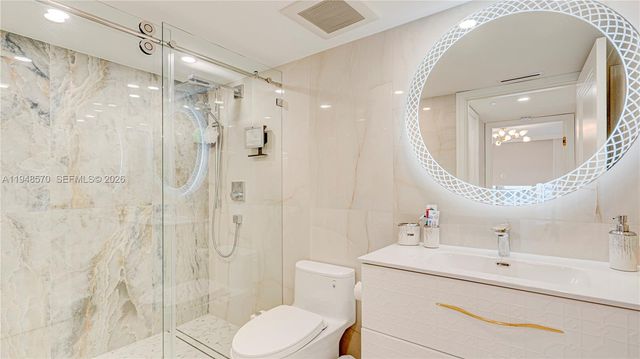 16711 Collins Ave 1004, Sunny Isles Beach, FL 33160