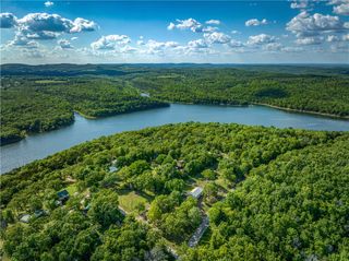 18548 West Avenue, Lead Hill, AR 72644