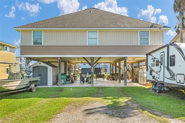 115 Driftwood Road, Freeport, TX 77541