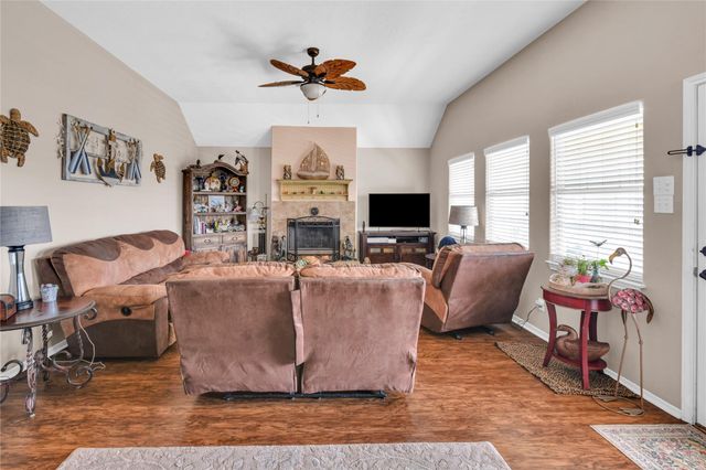 115 Driftwood Road, Freeport, TX 77541