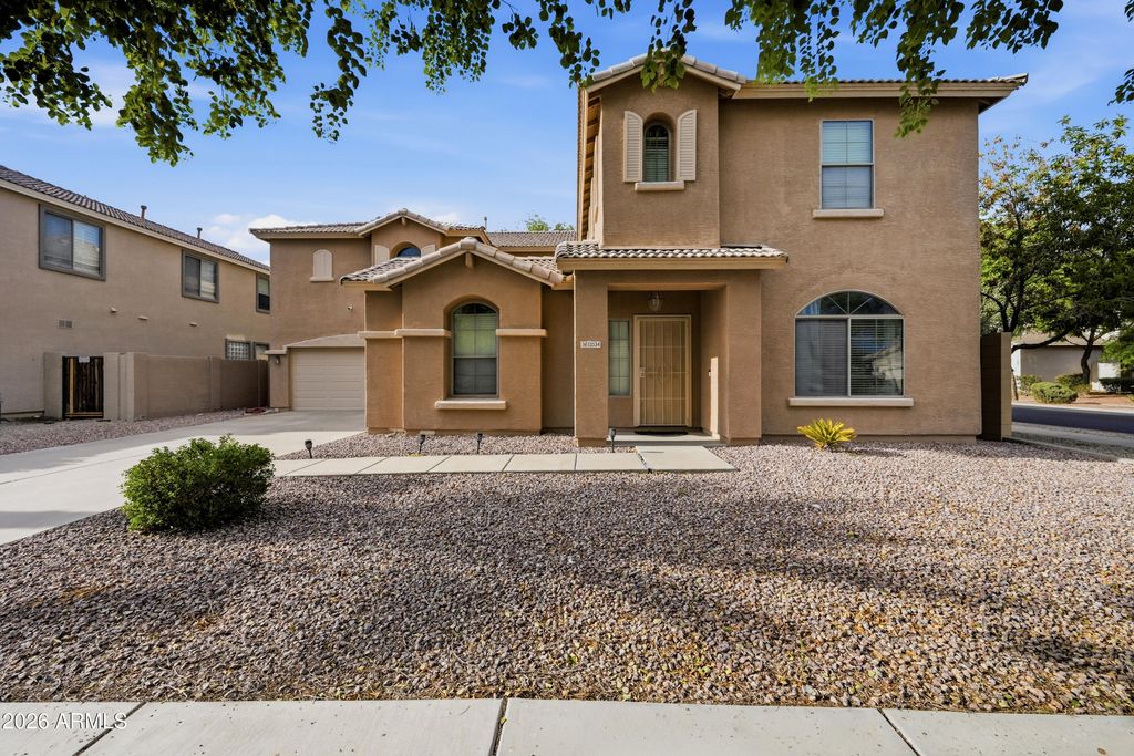 13534 W CALAVAR Road, Surprise, AZ 85379 — exterior