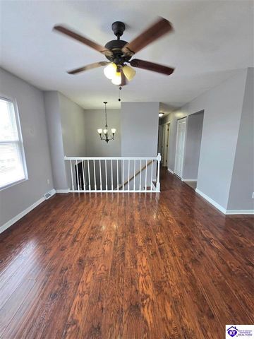 3014 S Woodland Drive, Radcliff, KY 40160