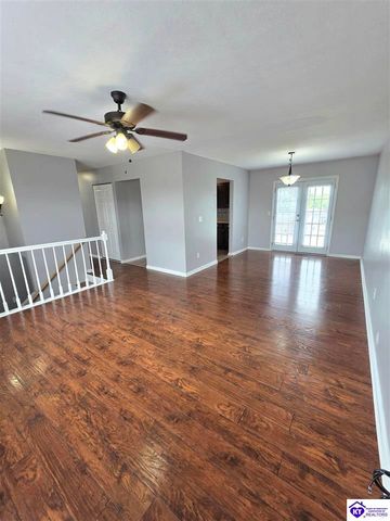 3014 S Woodland Drive, Radcliff, KY 40160