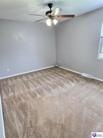 3014 S Woodland Drive, Radcliff, KY 40160