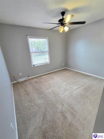 3014 S Woodland Drive, Radcliff, KY 40160