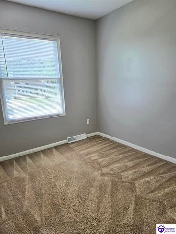 3014 S Woodland Drive, Radcliff, KY 40160
