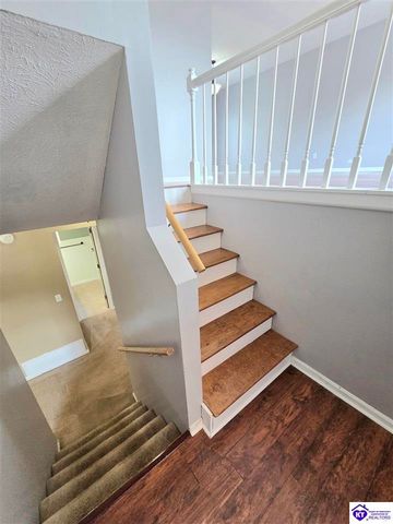 3014 S Woodland Drive, Radcliff, KY 40160