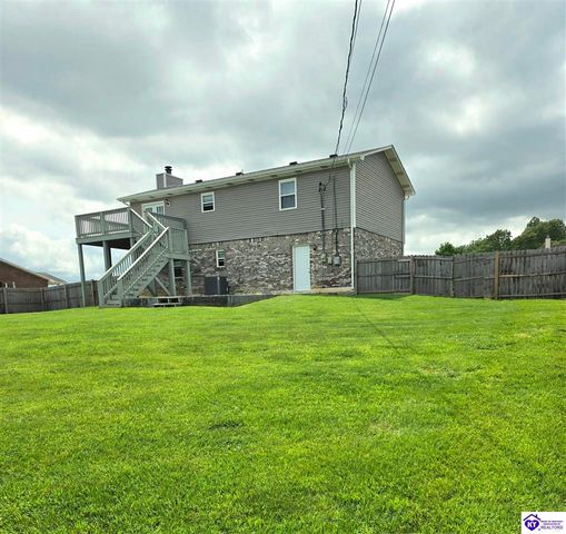 3014 S Woodland Drive, Radcliff, KY 40160