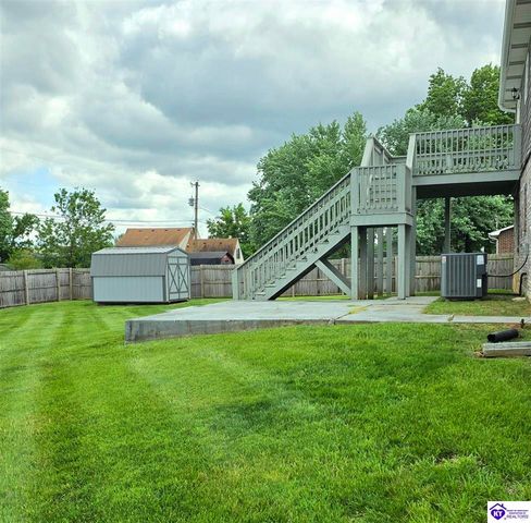 3014 S Woodland Drive, Radcliff, KY 40160