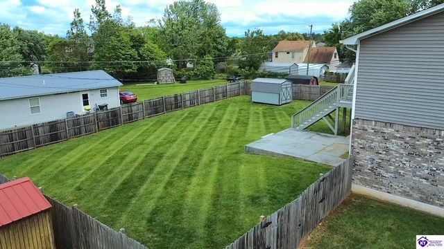 3014 S Woodland Drive, Radcliff, KY 40160