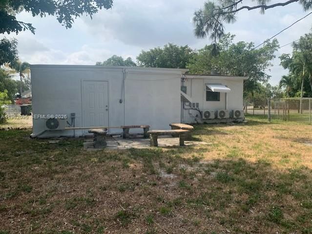 243 SW 21st Way, Fort Lauderdale, FL 33312