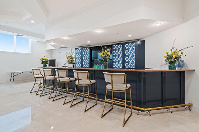 4600 N Ocean Drive 703, Singer Island, FL 33404