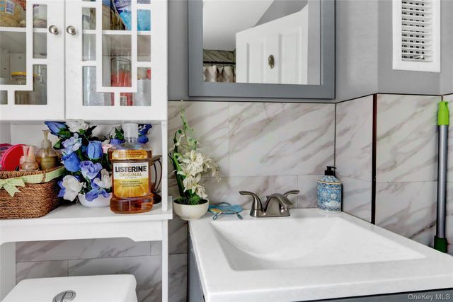 10445 198th Street, Jamaica, NY 11412