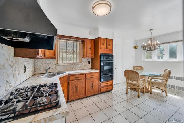 13715 169th Street, Jamaica, NY 11434
