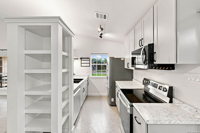 12225 RIDGE CROWN ST, San Antonio, TX 78247