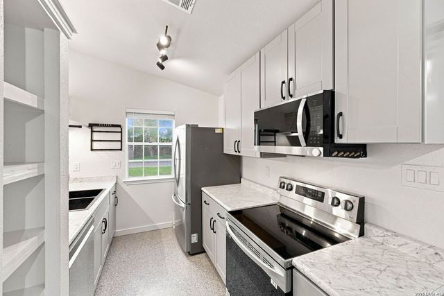 12225 RIDGE CROWN ST, San Antonio, TX 78247