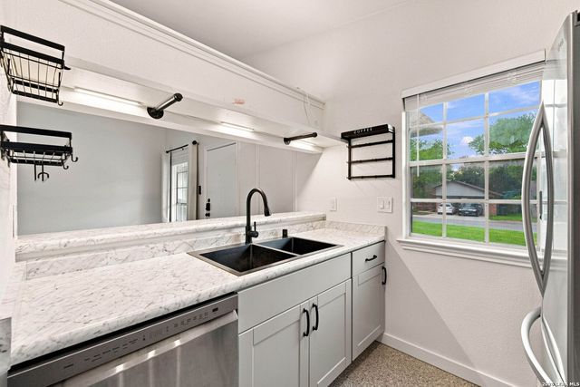 12225 RIDGE CROWN ST, San Antonio, TX 78247