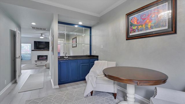2608 Bering Drive 2608, Houston, TX 77057