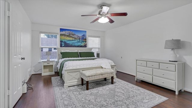 2608 Bering Drive 2608, Houston, TX 77057