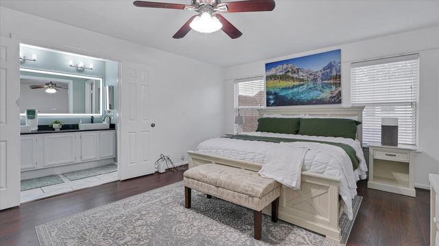 2608 Bering Drive 2608, Houston, TX 77057