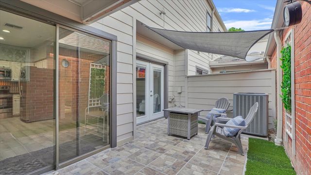 2608 Bering Drive 2608, Houston, TX 77057