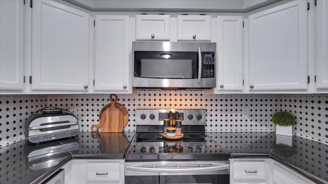 2608 Bering Drive 2608, Houston, TX 77057