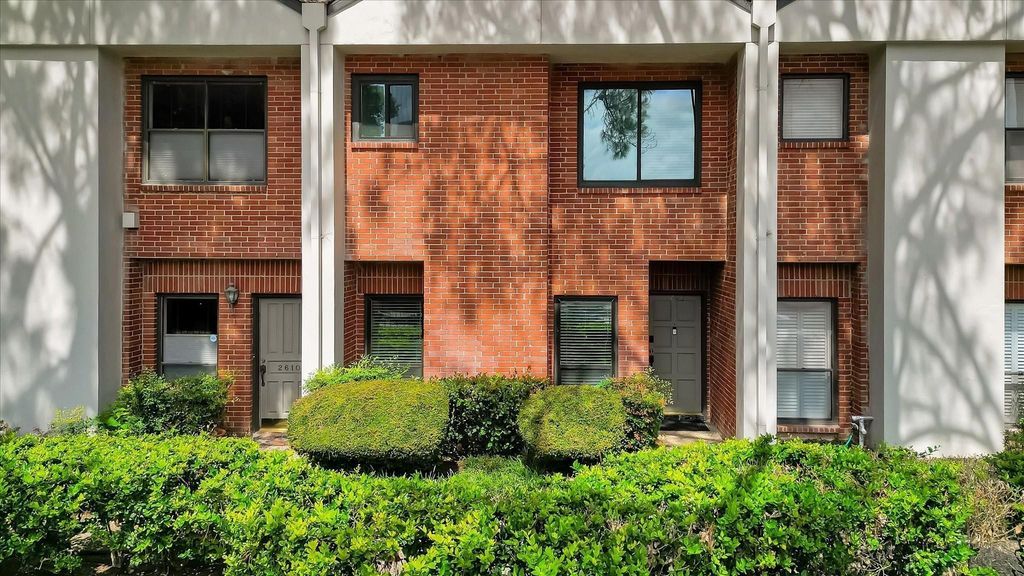 2608 Bering Drive 2608, Houston, TX 77057