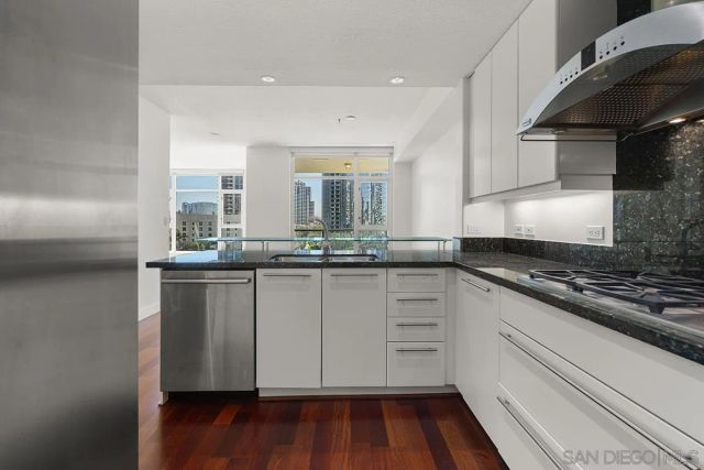 1199 Pacific Hwy 704, San Diego, CA 92101