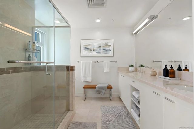 1199 Pacific Hwy 704, San Diego, CA 92101