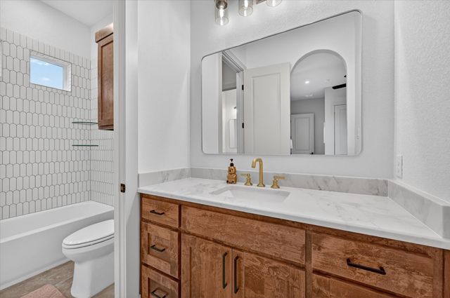12262 Fm 1384, Justin, TX 76247