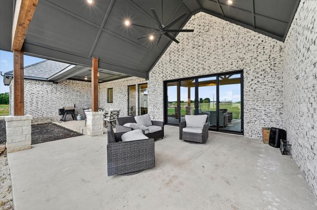 12262 Fm 1384, Justin, TX 76247