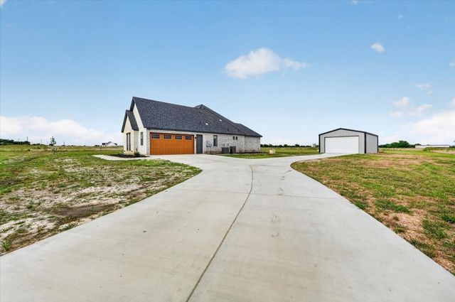 12262 Fm 1384, Justin, TX 76247