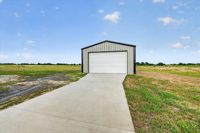 12262 Fm 1384, Justin, TX 76247