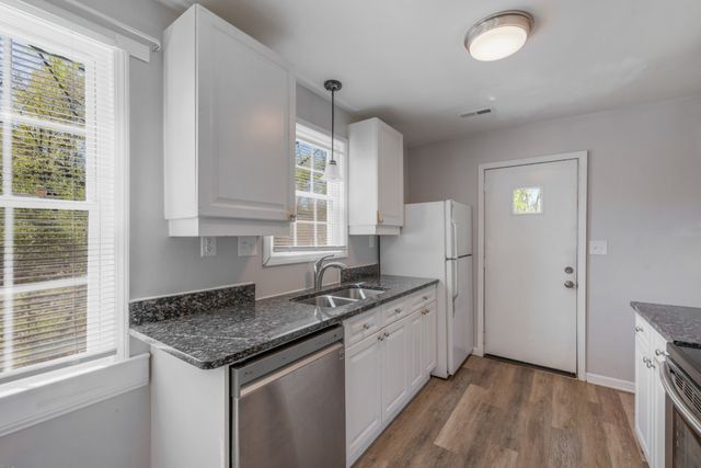 606 Hadleys Bend Blvd, Old Hickory, TN 37138