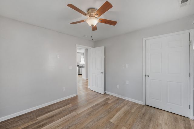 606 Hadleys Bend Blvd, Old Hickory, TN 37138