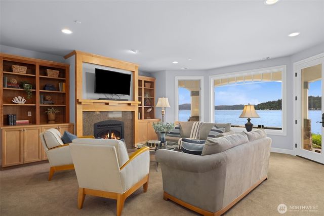 2727 E Lake Sammamish Parkway NE, Sammamish, WA 98074