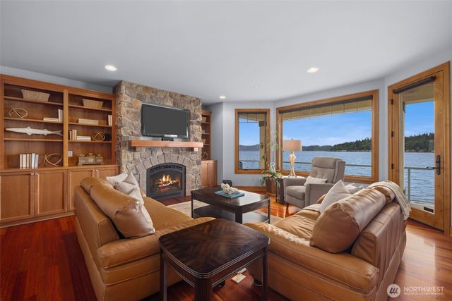 2727 E Lake Sammamish Parkway NE, Sammamish, WA 98074