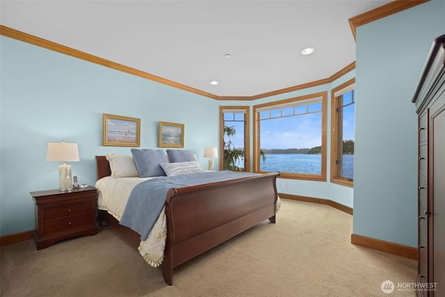 2727 E Lake Sammamish Parkway NE, Sammamish, WA 98074