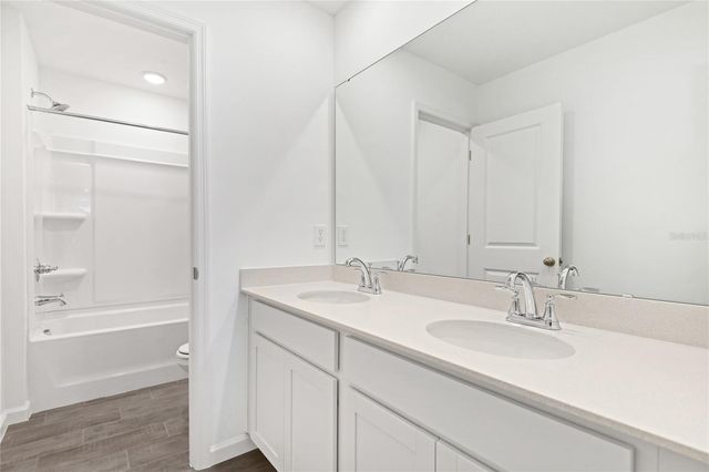 766 LAKE DELL ROAD, Dundee, FL 33838