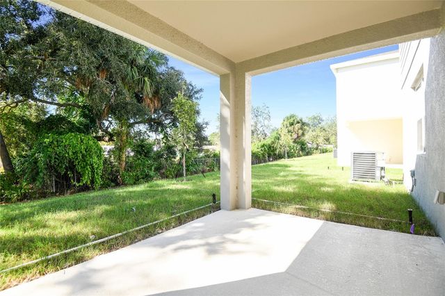 766 LAKE DELL ROAD, Dundee, FL 33838