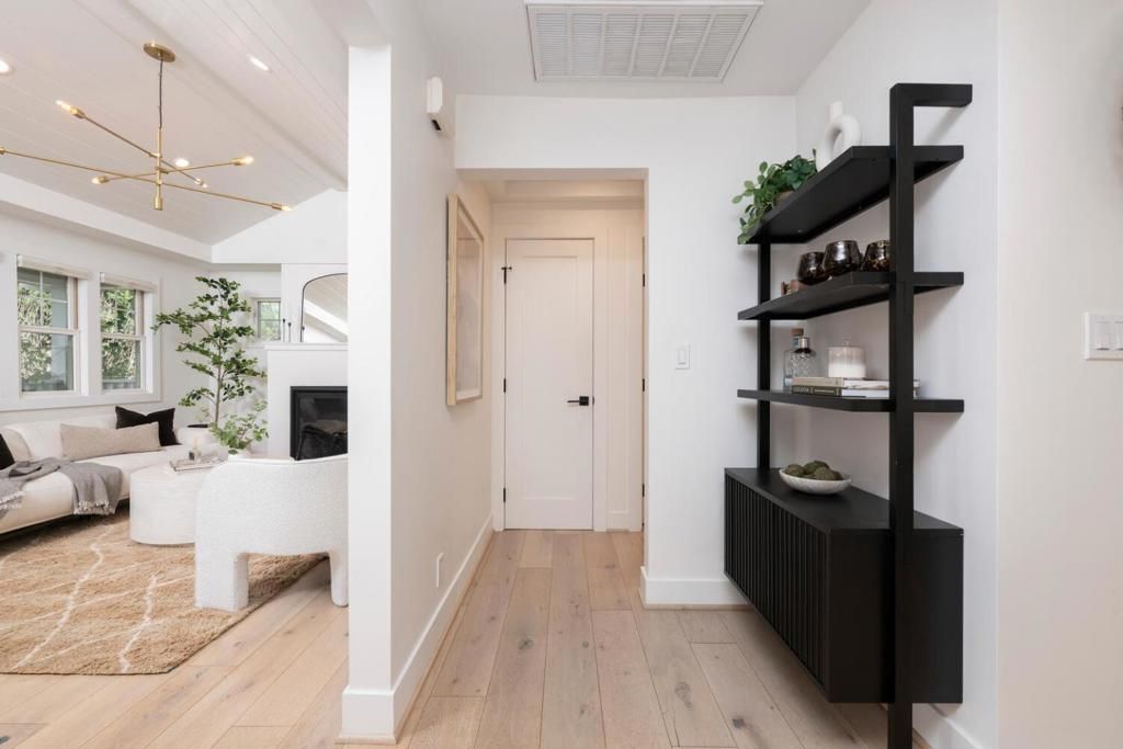 Image 19 of property listing at 175 Springdale Way, Emerald Hills, CA 94062