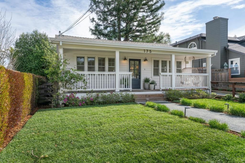 Image 2 of property listing at 175 Springdale Way, Emerald Hills, CA 94062