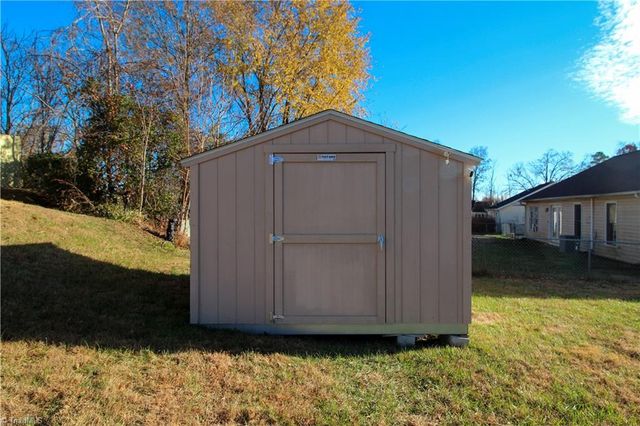 2101 Owens Street, Greensboro, NC 27405