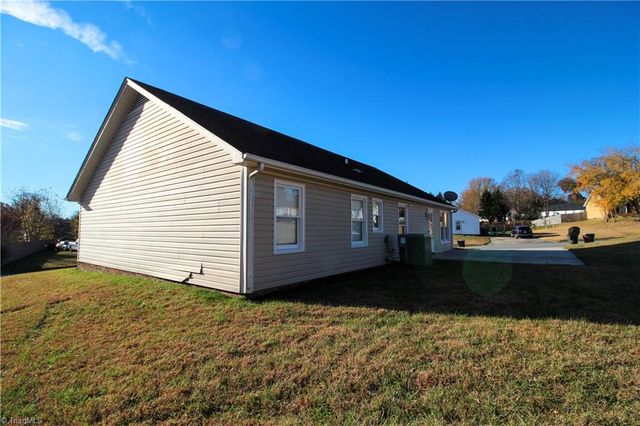 2101 Owens Street, Greensboro, NC 27405