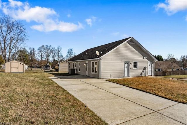 2101 Owens Street, Greensboro, NC 27405