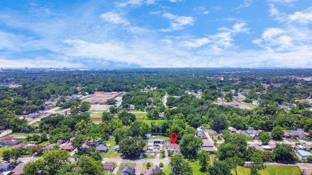 8221 Hezekiah Lane, Houston, TX 77088