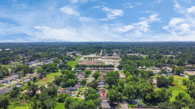 8221 Hezekiah Lane, Houston, TX 77088