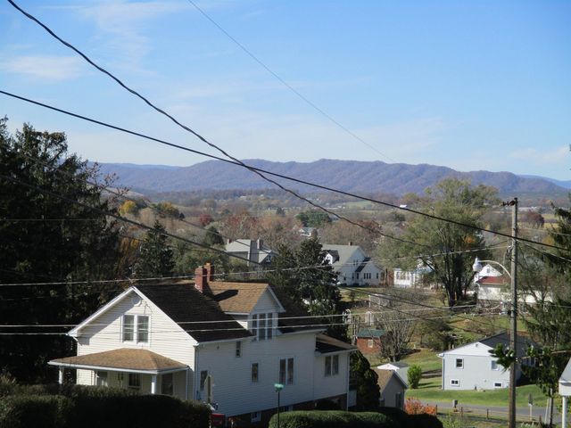 181 BELLEVUE ST, Timberville, VA 22853