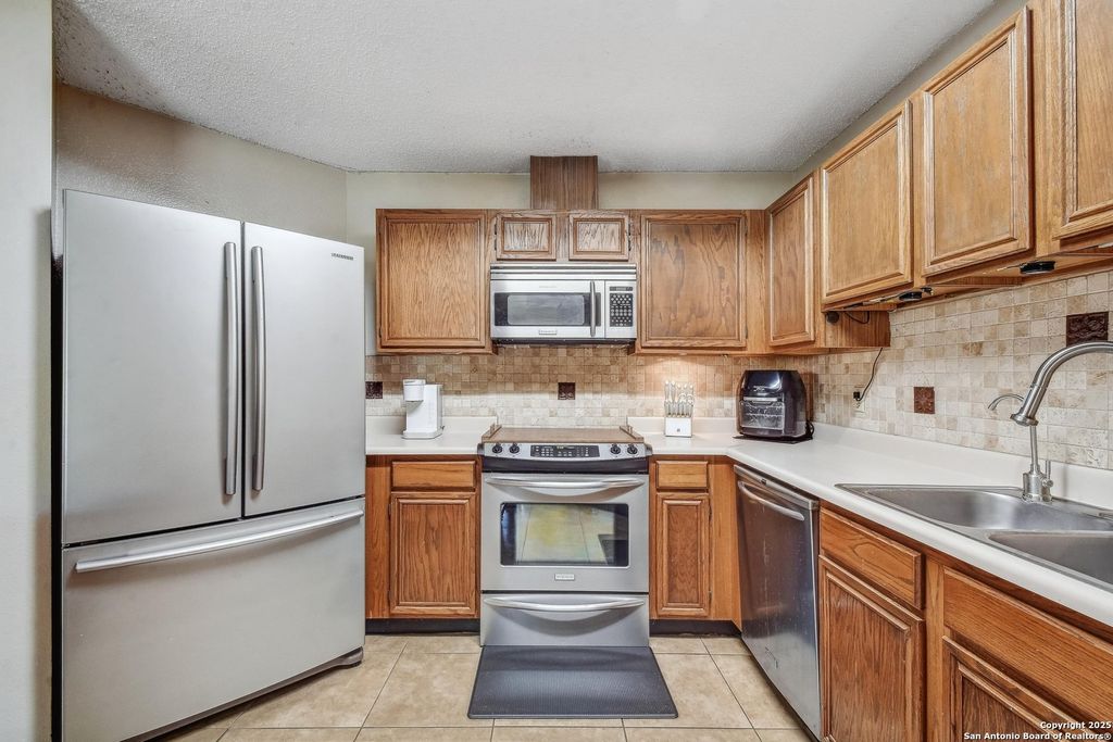 14218 Fairwayhill, San Antonio, TX 78217